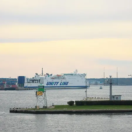 Nowa Flotylla Stylowy Z Widokiem Na Port By Renters Apartment Swinoujscie