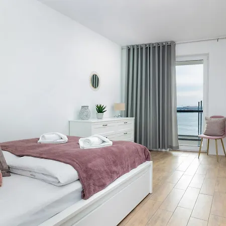 Nowa Flotylla Stylowy Z Widokiem Na Port By Renters Apartment *
