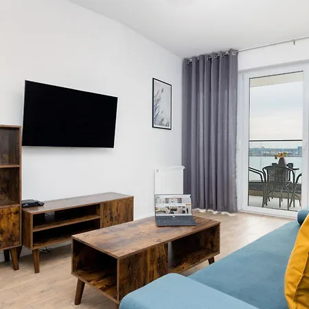 Nowa Flotylla Stylowy Z Widokiem Na Port By Renters Apartment Swinoujscie